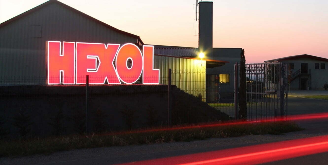 Смазочные материалы Hexol в филиалах Vako Motors — высококачественные масла и автохимия канадского производства.